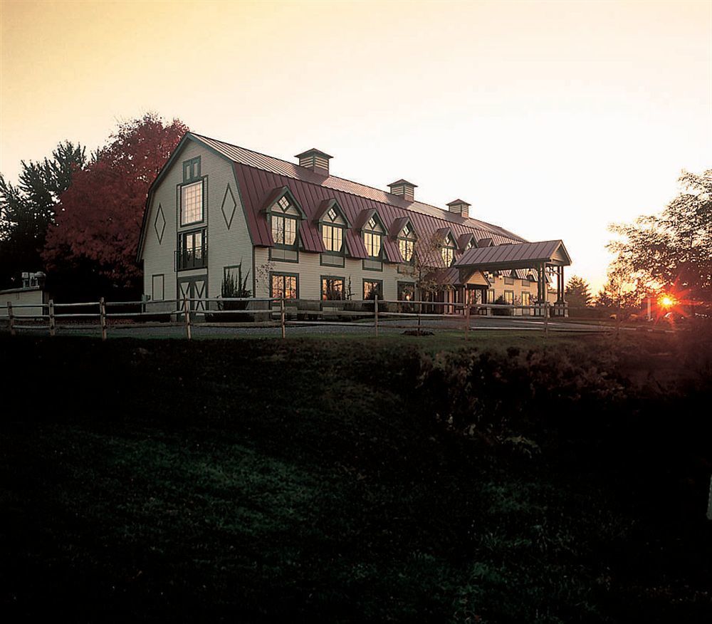Longfellows Hotel & Restaurant Saratoga Springs Buitenkant foto